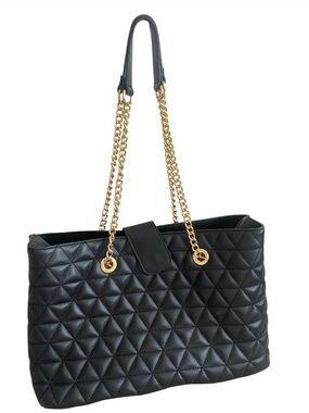 Anna Paola leather black quilted shoulder purse ,bag pre owned great condition